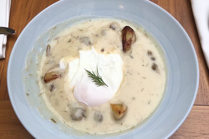 Prague Food and Culture Tour with Prague Foodies - The Main Event: Traditional Beef with Cream Sauce and Dumplings