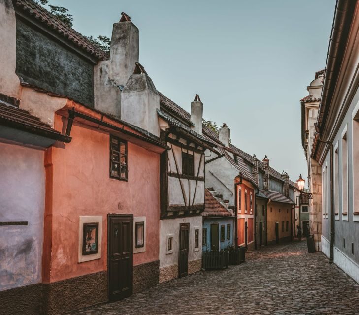 Prague: Full-Day Sightseeing Tour with Cruise and Lunch - Key Highlights You’ll Feel the Most