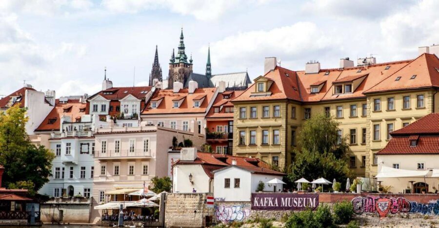 Prague: Full-Day Sightseeing Tour with Cruise and Lunch - Ending on the Vltava: One Hour by Boat to Recover and Re-see Prague