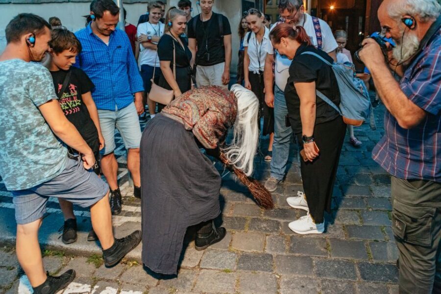 Prague: Ghost Walking Tour Where Legends Come To Life - Charles Bridge: the opener that sets the tone