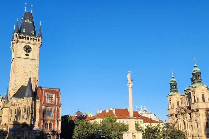 Prague Highlights - 3 hours Private WalkingTour - Prague Castle exteriors: courtyards, St. Vitus, and Old Royal Palace views