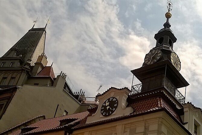 Prague Jewish Quarter Walking Tour with Admission Tickets - Stop 2: Maisel Synagogue and the stories behind Jewish Prague