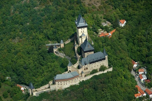 Prague: Karlštejn Castle Guided Tour with Entry Ticket - The coach ride: about an hour each way, with comfort in mind