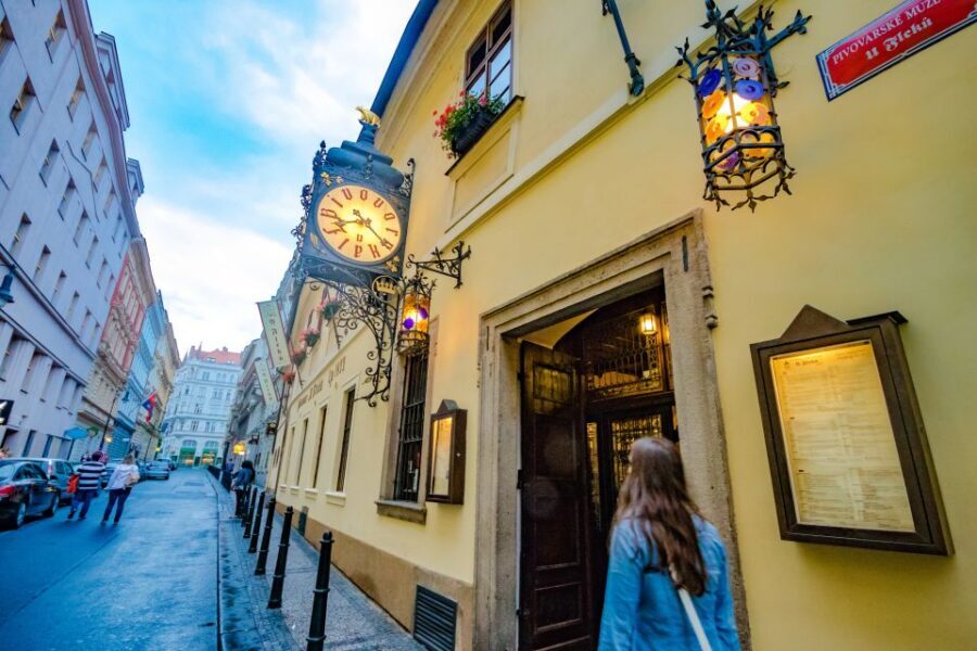 Prague: Legendary Beer Tour with Dinner - Karlova Street and Old-City Sightseeing: Stories You Can Point At