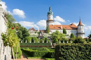 Prague Mini-Breweries Beer Tour with Czech Appetizers - Stop 1: Church of St Ludmila (Bazilika sv. Ludmily) to Set the Tone