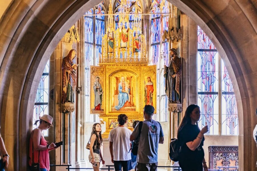 Prague: Old Town, Astronomical Clock and Underground Tour - Your Time Budget: 2–3 Hours and How Fast It Adds Up