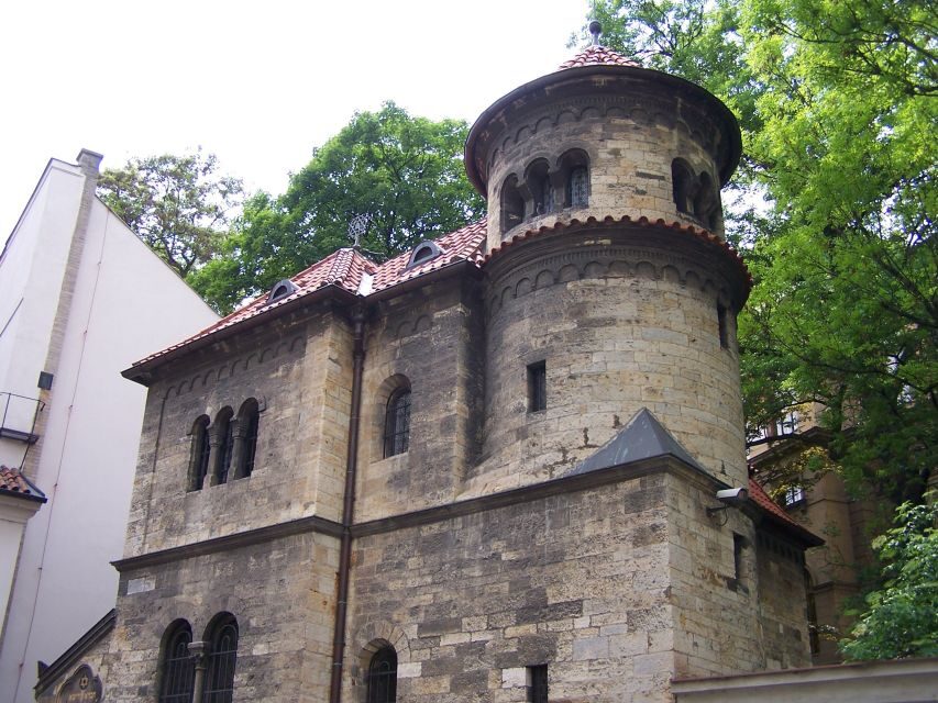 Prague: Old Town, Jewish Quarter & Astro Clock Walking Tour - Starting at Na Příkopě: the Smart Way to Get Oriented