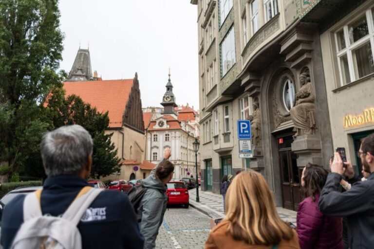 Prague: Old Town, Jewish Quarter & Astro Clock Walking Tour - Wenceslas Square and the Quick Map of Central Prague