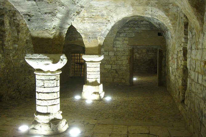 Prague Old Town, Medieval Underground and Dungeon Historical Tour - Prague Medieval Underground: Romaneque and Gothic Cellars