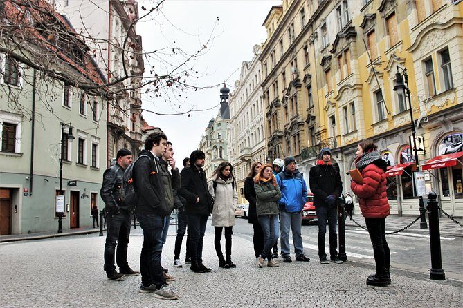 Prague Old Town, Medieval Underground and Dungeon Historical Tour - What to Wear, and What You Can Photograph