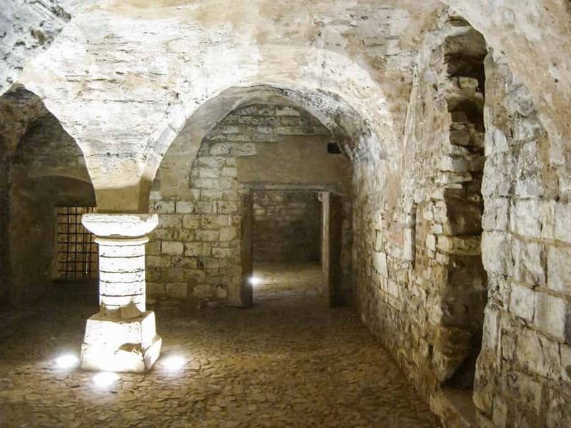 Prague: Oldtown, Medieval Underground & Dungeon History Tour - Key Highlights You Should Know Before You Go