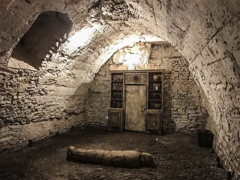 Prague: Oldtown, Medieval Underground & Dungeon History Tour - Going Down: Medieval Cellars, Corridors, and Hidden Rooms