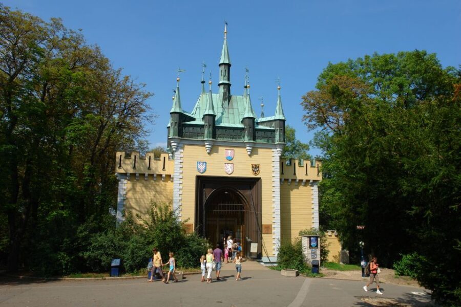 Prague: Petřín Tower and Mirror Maze Entry Ticket - Key highlights you shouldn’t miss