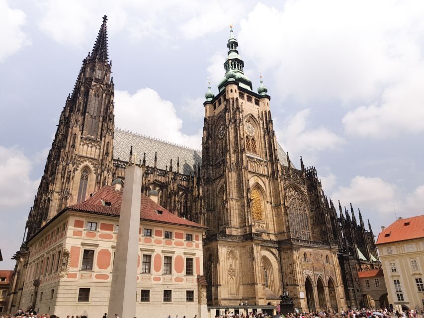 Prague: Prague Castle Complex Smartphone Audio Guide - Route Overview: From St. Vitus to Daliborka Tower