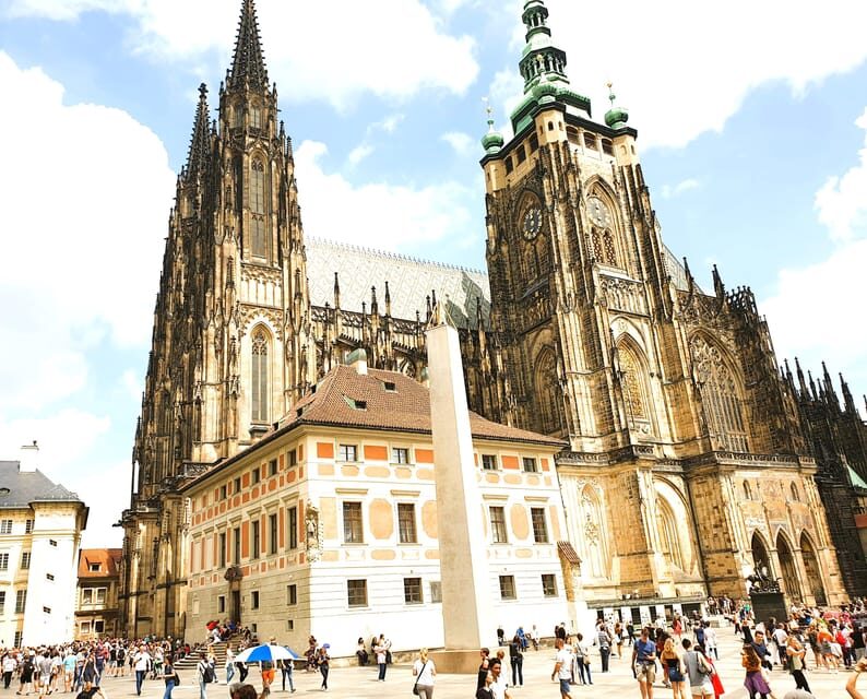Prague: Skip-the-line Castle Ticket and Optional AudioGuide - Quick hits before you go