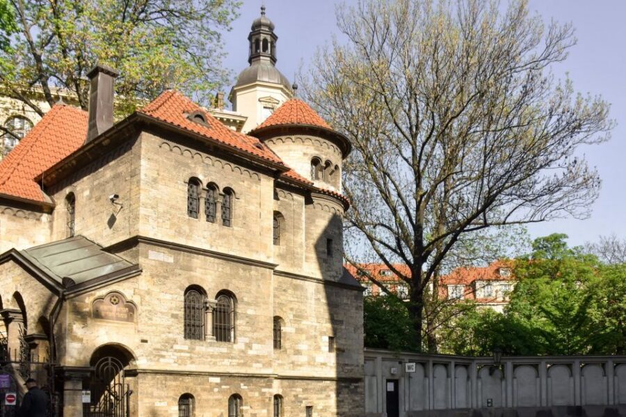 Prague Through the Eyes of Franz Kafka 2.5-Hour Tour - Passing Places Tied to Felice Bauer