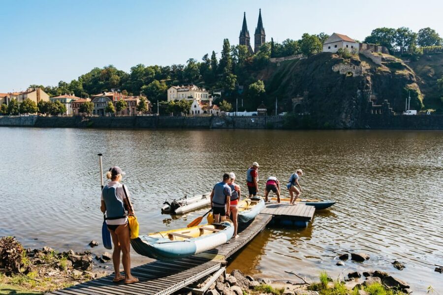 Prague: Vltava River Guided Canoeing Tour - The pace in 150 minutes: breaks, control, and staying comfortable