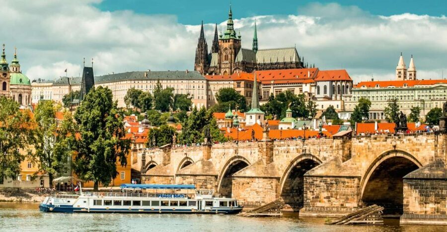 Prague: Vltava River Sightseeing Cruise - Comfort on Deck: Open-Air Views, Covered Seating, and Wi‑Fi