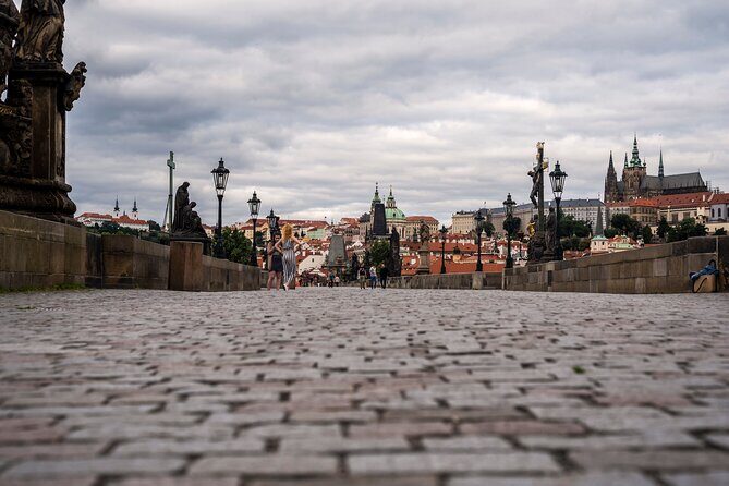 Prague Walking Tour of Old Town, Charles Bridge and Prague Castle - Pace, comfort, and the uneven-street reality check