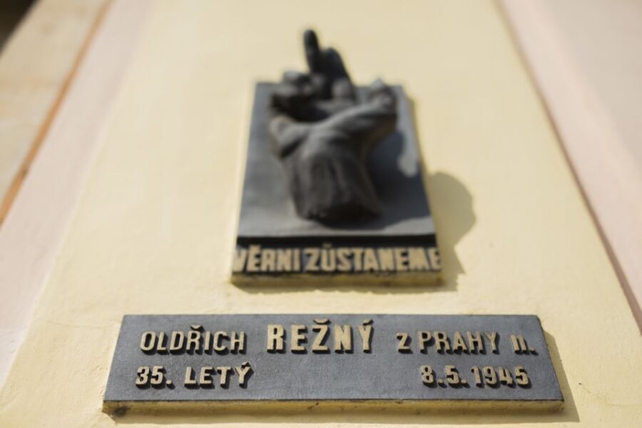 Prague: World War 2 and Operation Anthropoid Walking Tour - Petschek Palace and Charles Square: the route through power and consequence
