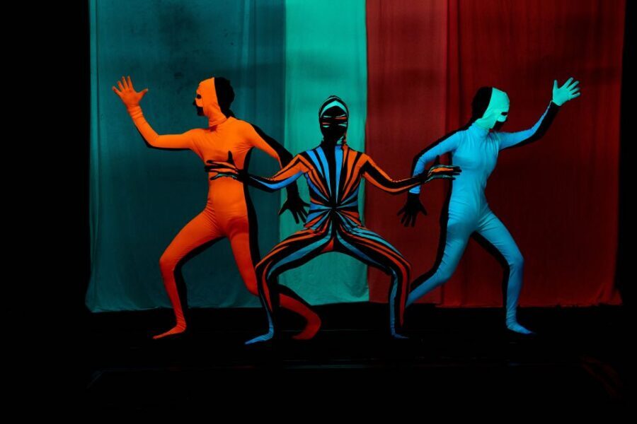 Prague: WOW Show Black Light Theater - The Visual Magic: UV Effects, Glowing Puppets, and Surprise Moments