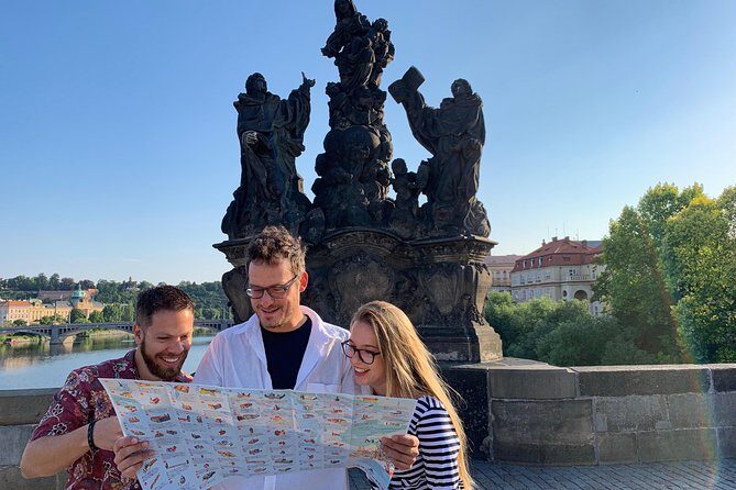 Prague’s TOP Sights - Old Town, Jewish Quarter, Charles Bridge (Tip-based tour) - House of the Black Madonna: Cubist-minded Prague street details