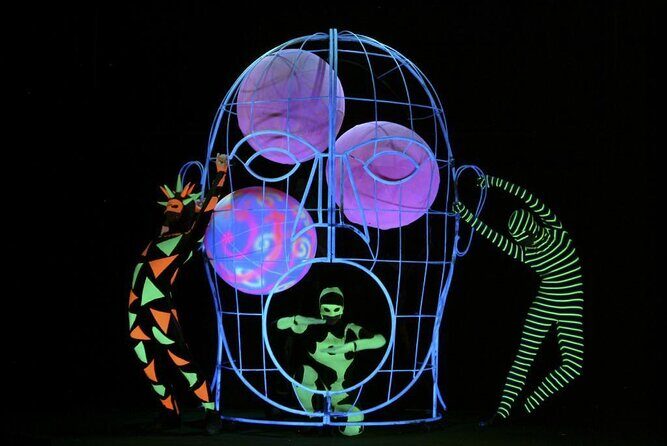 Skip the Line: WOW Show Black Light Theater in Prague Ticket - Key points before you go