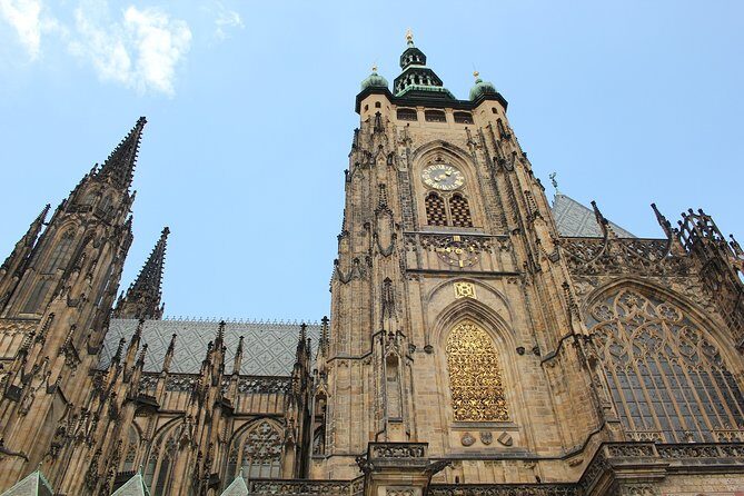 Small-Group Tour of Prague Castle with a local guide - Golden Lane: the final stroll with shops and exhibitions