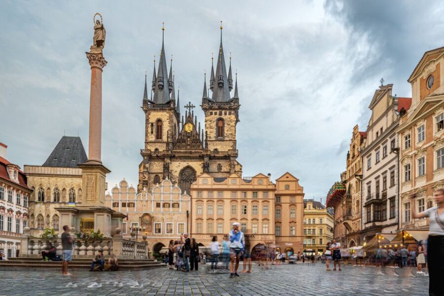 The Royal road, walking tour in french - Royal Road in Prague: The “why” behind the streets